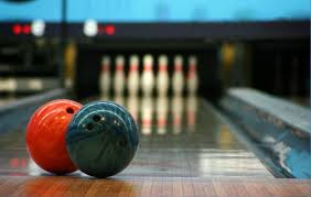 Игра в боулинг в Тюмени.Ultra Подарки. Игра в боулинг в Тюмени. Сервис: UltraPodarki.ru 8 800 505 95 30. Игра в боулинг, игра в боулинг Тюмень, боулинг Тюмень, купить боулинг Тюмень, играть в боулинг, играть в боулинг Тюмень