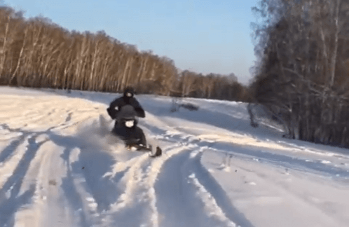 Катание на снегоходах в Тюмени #в Тюмени#в подарок. Сервис Ultra Подарки
. Подарочный сертификат на катание на снегоходах в Тюмени #в Тюмени# с друзьями. Закажите прокат снегоходов в подарок для мужчины по привлекательным ценам. Живописные маршруты для езды на снегоходах это отличная возможность активного отдыха. Сервис UltraPodarki.ru 8-800-505-95-30. катание на снегоходах, подарочный сертификат на катание на снегоходе, прокат снегоходов, прокат снегоходов Тюмень #Тюмень#, катание на снегоходах Тюмень #Тюмень#, езда на снегоходе