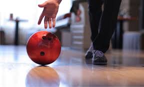 Игра в боулинг в Тюмени.Ultra Подарки. Игра в боулинг в Тюмени. Сервис: UltraPodarki.ru 8 800 505 95 30. Игра в боулинг, игра в боулинг Тюмень, боулинг Тюмень, купить боулинг Тюмень, играть в боулинг, играть в боулинг Тюмень