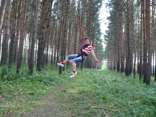 Роупджампинг - прыжки с верёвкой в Тюмени. Подарочные сертификаты Ultra Подарки. Роупджампинг в Тюмени - Экстремальный оригинальный подарок или подарочный сертификат на Роупджампинг - прыжки с верёвкой. Сервис UltraPodarki.ru 8-800-505-95-30. роупджампинг Тюмень, прыжок веревка Тюмень, роупджампинг, прыжок веревка, прыжок с веревкой, Подарок, подарочный сертификат, экстрим, экстремальный подарок