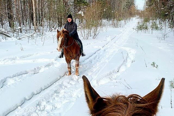 Конная прогулка для двоих в Тюмени. Подарочные сертификаты Ultra Подарки. Купить оригинальный подарок или подарочный сертификат на Конную прогулка для двоих в Тюмени. Сервис UltraPodarki.ru 8-800-505-9530. Катание на лошадях, Прогулка на лошади, Прогулка на лошадях для двоих,кони, конный клуб, конный клуб Horse Travel, конная прогулка, конная прогулка в Тюмени