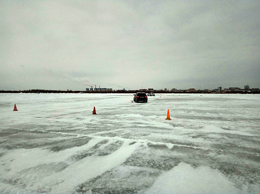 Контраварийное вождение в Тюмени. Ultra Подарки. Купить уроки контраварийного вождения в Тюмени. Научитесь водить машину в любых условиях! Сервис UltraPodarki.ru 8 800 505 95 30. Контраварийное вождение Тюмень, контраварийное вождение, экстремальное вождение Тюмень, экстремальное вождение, обучение вождению Тюмень, обучение вождению, вождение Тюмень, вождение,  курс вождения Тюмень, курс вождения, курсы экстремальное вождения Тюмень, курсы экстремального вождения, обучение в автошколе Тюмень, обучение в автошколе