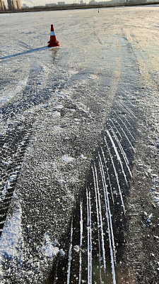 Контраварийное вождение в Тюмени. Ultra Подарки. Купить уроки контраварийного вождения в Тюмени. Научитесь водить машину в любых условиях! Сервис UltraPodarki.ru 8 800 505 95 30. Контраварийное вождение Тюмень, контраварийное вождение, экстремальное вождение Тюмень, экстремальное вождение, обучение вождению Тюмень, обучение вождению, вождение Тюмень, вождение,  курс вождения Тюмень, курс вождения, курсы экстремальное вождения Тюмень, курсы экстремального вождения, обучение в автошколе Тюмень, обучение в автошколе
