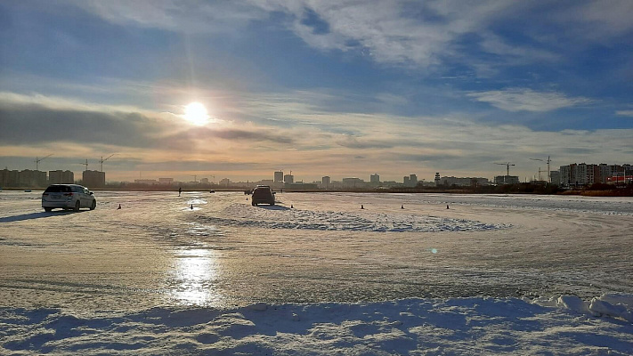 Контраварийное вождение в Тюмени. Ultra Подарки. Купить уроки контраварийного вождения в Тюмени. Научитесь водить машину в любых условиях! Сервис UltraPodarki.ru 8 800 505 95 30. Контраварийное вождение Тюмень, контраварийное вождение, экстремальное вождение Тюмень, экстремальное вождение, обучение вождению Тюмень, обучение вождению, вождение Тюмень, вождение,  курс вождения Тюмень, курс вождения, курсы экстремальное вождения Тюмень, курсы экстремального вождения, обучение в автошколе Тюмень, обучение в автошколе