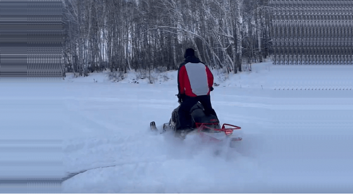 Катание на снегоходах в Тюмени #в Тюмени#в подарок. Сервис Ultra Подарки
. Подарочный сертификат на катание на снегоходах в Тюмени #в Тюмени# с друзьями. Закажите прокат снегоходов в подарок для мужчины по привлекательным ценам. Живописные маршруты для езды на снегоходах это отличная возможность активного отдыха. Сервис UltraPodarki.ru 8-800-505-95-30. катание на снегоходах, подарочный сертификат на катание на снегоходе, прокат снегоходов, прокат снегоходов Тюмень #Тюмень#, катание на снегоходах Тюмень #Тюмень#, езда на снегоходе