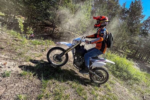 Катание на мотоцикле в Тюмени. ULTRA ПОДАРКИ. Купить катание на мотоцикле в Тюмени. Попробовав езду на мотоциклах, вы получите порцию адреналина и невероятные эмоции. Сервис: UltraPodarki.ru 8 800 505 95 30.. Катание на мотоцикле в Тюмени, прокат мотоциклов Тюмень, катание на мотоциклах, прокат мотоцикла, езда на мотоцикле Тюмень, езда на мотоцикле, мотопрогулка Тюмень, мотопрогулка