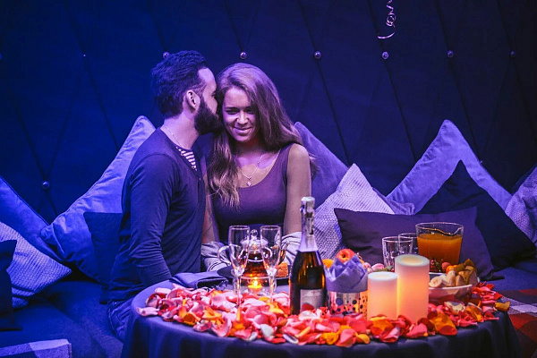 Романтическое свидание в кинотеатре в Тюмени. Ultra Подарки. Купить романтическое свидание в кинотеатре в Тюмени. Подарите самым близким незабываемые моменты и признайтесь в искренних чувствах. Сервис UltraPodarki.ru 8-800-505-95-30. Романтическое свидание в кинотеатре в Тюмени, свидание в Тюмени, свидание в кинотеатре, сертификат на свидание в кинотеатре, сертификат на свидание в Тюмени, купить свидание, купить свидание Тюмень, первое свидание, девушка свидание, хороший кинотеатре, романтический кинотеатре, романтический вечер, романтический ужин, романтические любимому, романтическая музыка