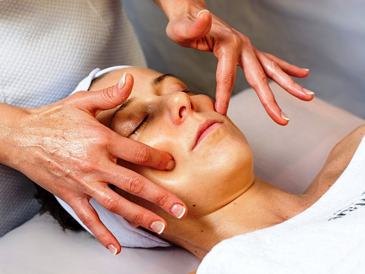 Скульптурный массаж лица. Ultra Подарки Тюмень. Подарочный сертификат на скульптурный массаж лица. Ultra Подарки Тюмень. 8 800-505-9503. Скульптурный массаж лица  #вМоскве#