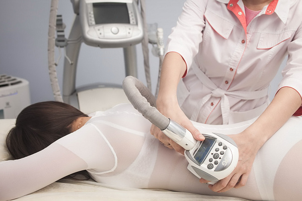 LPG массаж в Тюмени. Сервис Ultra Подарки. LPG массаж в Тюмени. Попробуйте LPG массаж в салоне Тюмени. Сервис UltraPodarki.ru 8 800 505 95 30. LPG массаж в Тюмени, аппаратный массаж Тюмень, моделирующий массаж Тюмень, антицеллюлитный массаж Тюмень цена, услуга массаж Тюмень, профессиональный массаж Тюмень, спа салон Тюмень, массажный салон Тюмень, массаж для похудения Тюмень, вакуумный массаж, купить массаж Тюмень