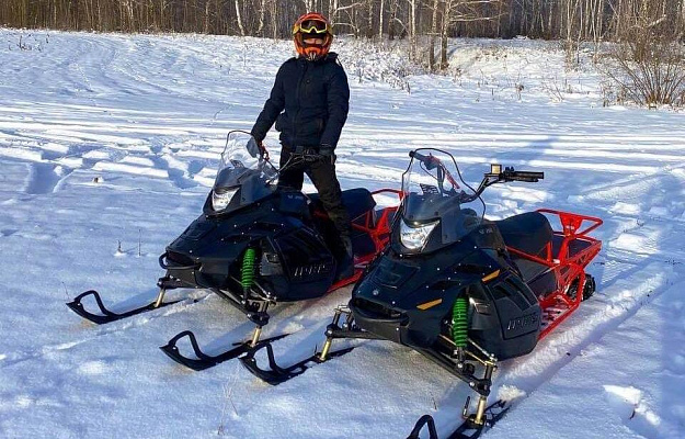 Катание на снегоходах в Тюмени #в Тюмени#в подарок. Сервис Ultra Подарки
. Подарочный сертификат на катание на снегоходах в Тюмени #в Тюмени# с друзьями. Закажите прокат снегоходов в подарок для мужчины по привлекательным ценам. Живописные маршруты для езды на снегоходах это отличная возможность активного отдыха. Сервис UltraPodarki.ru 8-800-505-95-30. катание на снегоходах, подарочный сертификат на катание на снегоходе, прокат снегоходов, прокат снегоходов Тюмень #Тюмень#, катание на снегоходах Тюмень #Тюмень#, езда на снегоходе