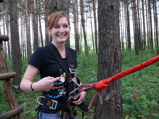 Роупджампинг - прыжки с верёвкой в Тюмени. Подарочные сертификаты Ultra Подарки. Роупджампинг в Тюмени - Экстремальный оригинальный подарок или подарочный сертификат на Роупджампинг - прыжки с верёвкой. Сервис UltraPodarki.ru 8-800-505-95-30. роупджампинг Тюмень, прыжок веревка Тюмень, роупджампинг, прыжок веревка, прыжок с веревкой, Подарок, подарочный сертификат, экстрим, экстремальный подарок